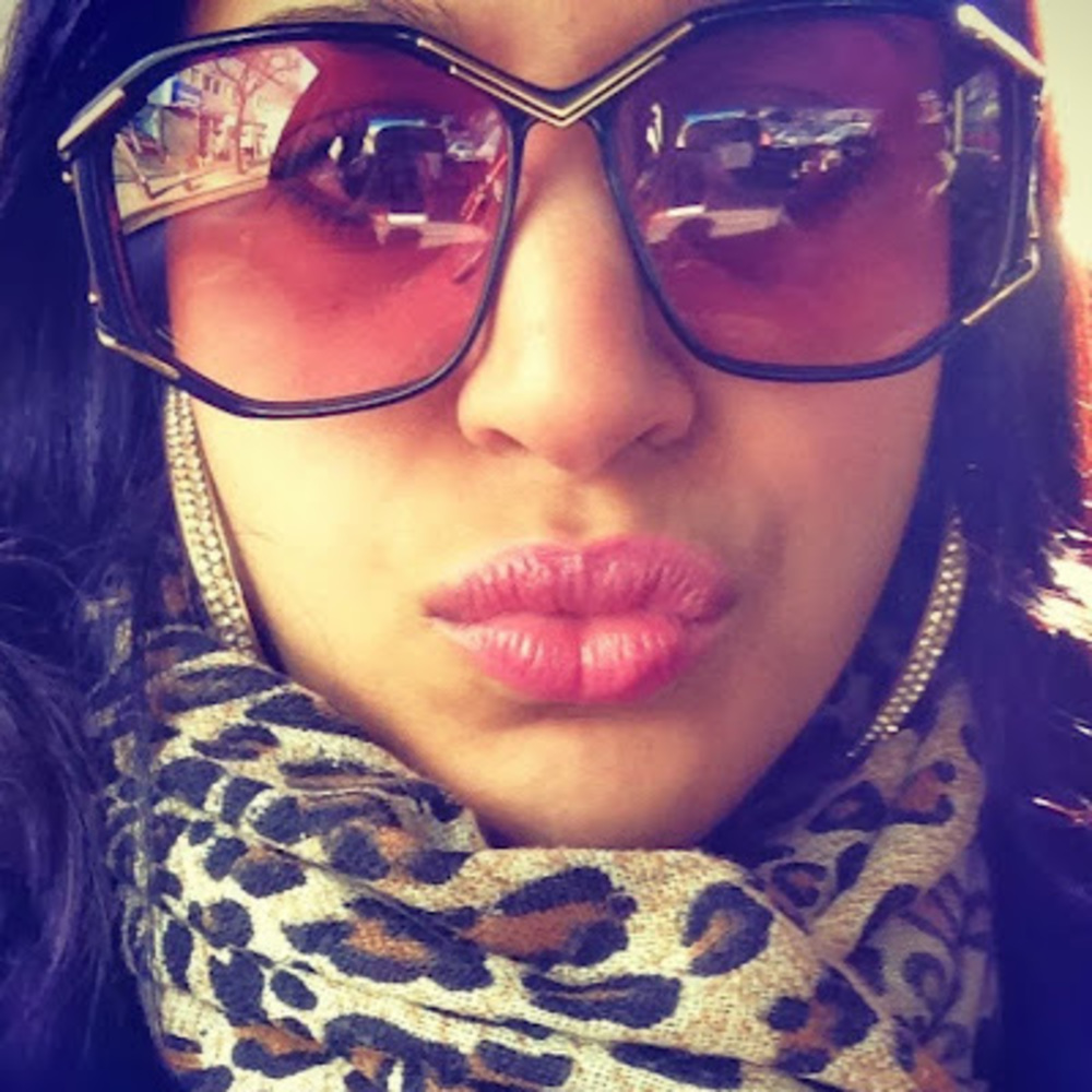 Meet your Posher, Johaira